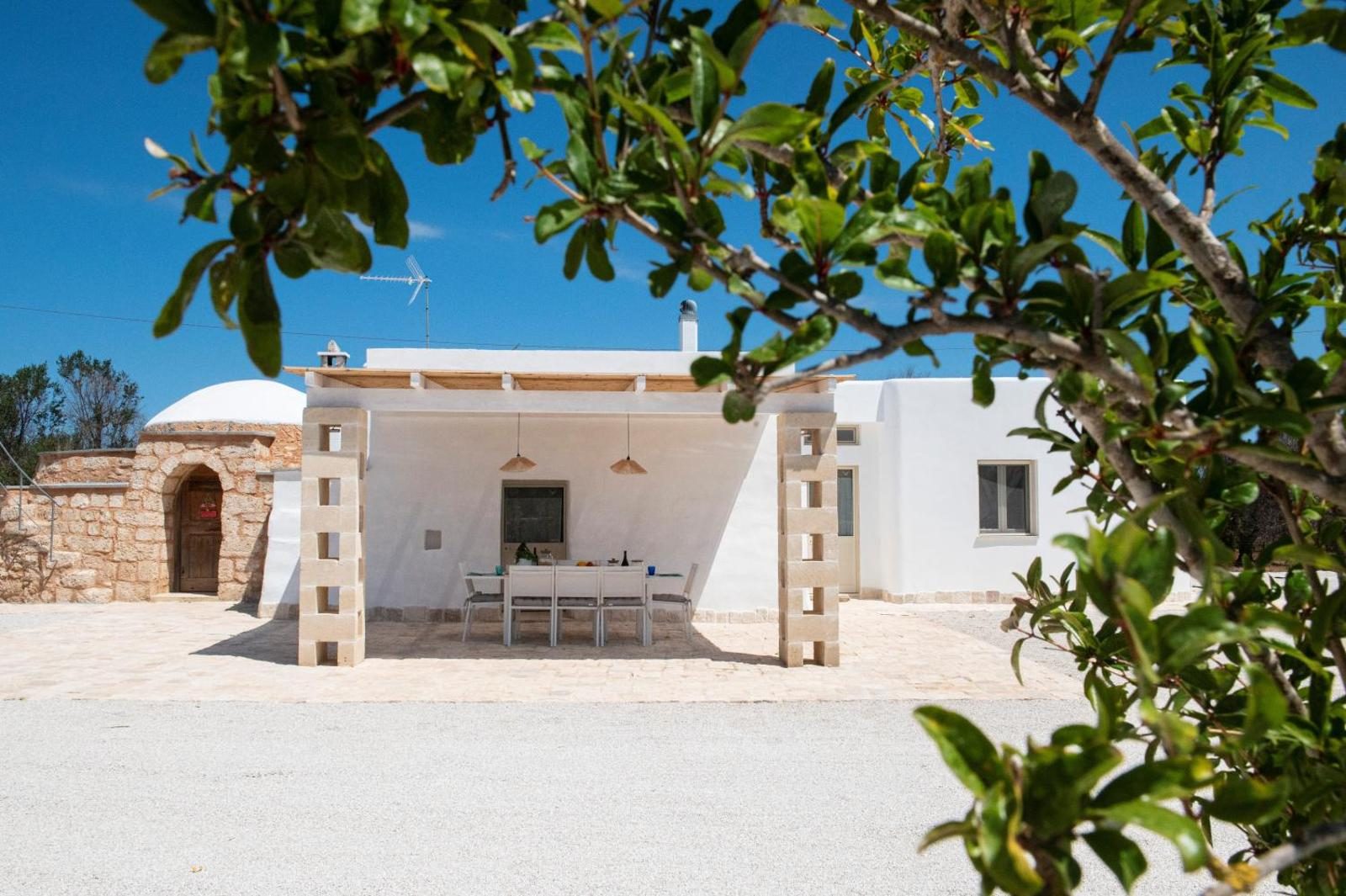 Trullo Flamingo · Villa con piscina privata a Carovigno, Puglia,  (Puglia)